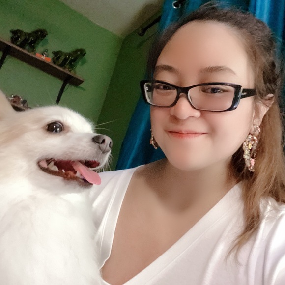 Meet your Posher, Kimmy - Picture 2 of 3